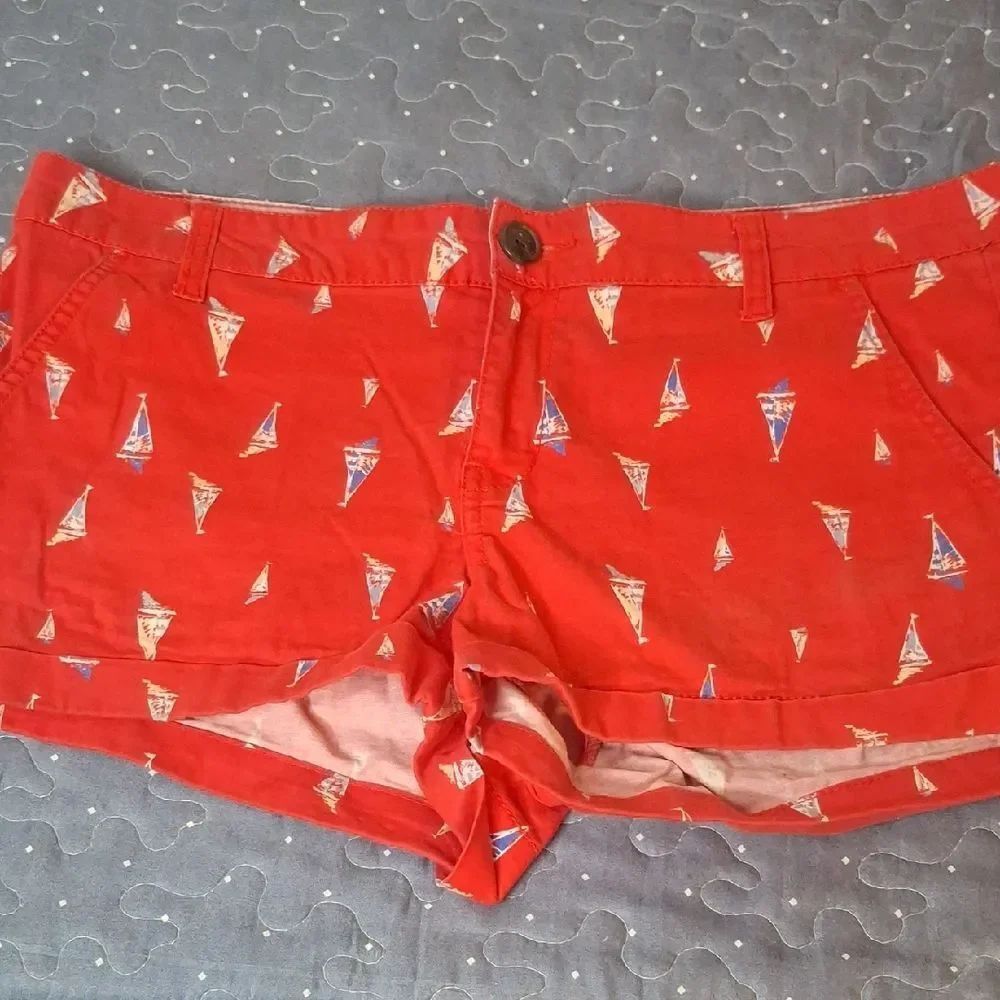 SO Red Sailboat Print Shorts size 13